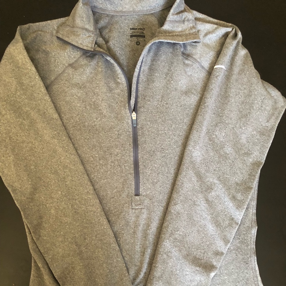 NIKE sweater